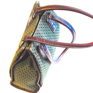 Nine & Co geometric square print shoulder bag w brown details, silver hardware.